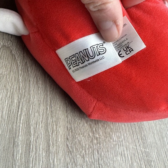 Squishmallows Peanuts Snoopy in Santa Suit 10" Plush Squish 2022 - Picture 5 of 5